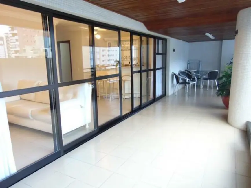 Apartamento com 4 quartos à venda, 200m2 em Barra Funda, Guaruja - SP - imagem 5 Foto 5 de Apartamento com 4 quartos à venda, 200m2 em Barra Funda, Guaruja - SP