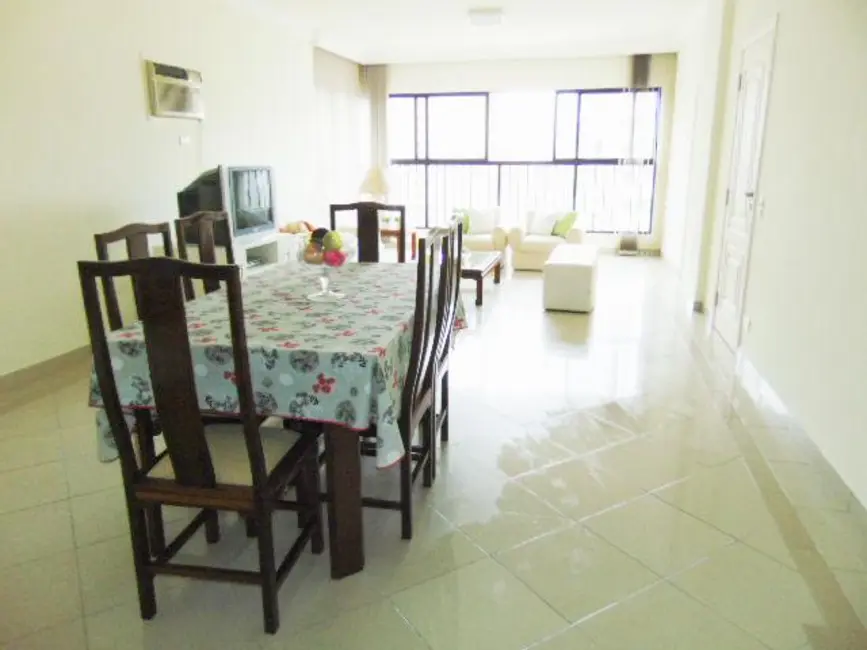 Apartamento com 3 quartos à venda, 146m2 em Barra Funda, Guaruja - SP - imagem 2 Foto 2 de Apartamento com 3 quartos à venda, 146m2 em Barra Funda, Guaruja - SP