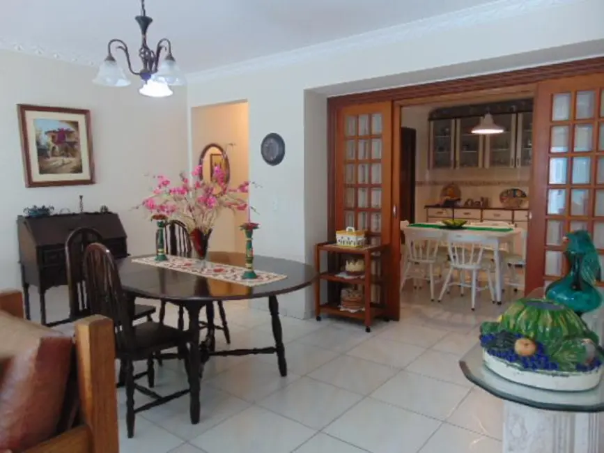 Apartamento com 3 quartos à venda, 142m2 em Barra Funda, Guaruja - SP - imagem 6 Foto 6 de Apartamento com 3 quartos à venda, 142m2 em Barra Funda, Guaruja - SP