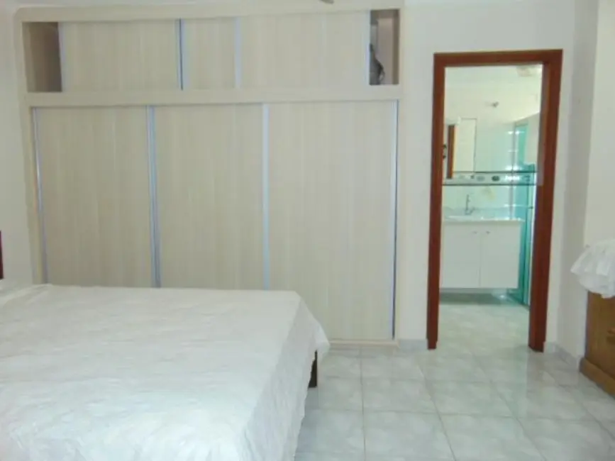 Apartamento com 3 quartos à venda, 142m2 em Barra Funda, Guaruja - SP - imagem 9 Foto 9 de Apartamento com 3 quartos à venda, 142m2 em Barra Funda, Guaruja - SP