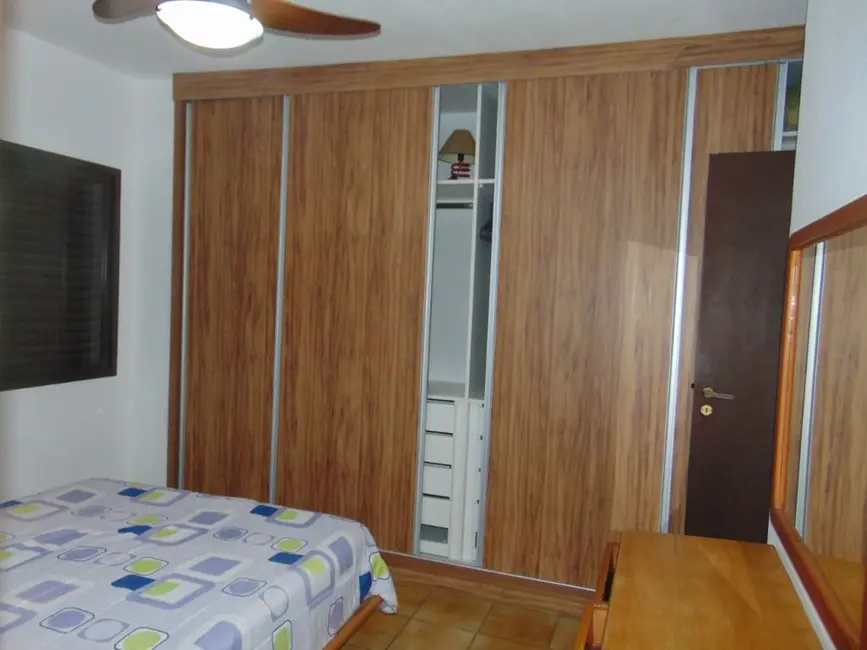 Apartamento com 3 quartos à venda, 120m2 em Barra Funda, Guaruja - SP - imagem 8 Foto 8 de Apartamento com 3 quartos à venda, 120m2 em Barra Funda, Guaruja - SP