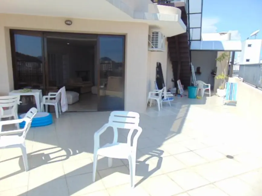 Cobertura com 4 quartos à venda, 250m2 em Barra Funda, Guaruja - SP - imagem 2 Foto 2 de Cobertura com 4 quartos à venda, 250m2 em Barra Funda, Guaruja - SP