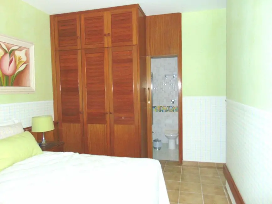Foto 9 de Apartamento com 3 quartos à venda, 140m2 em Guaruja - SP