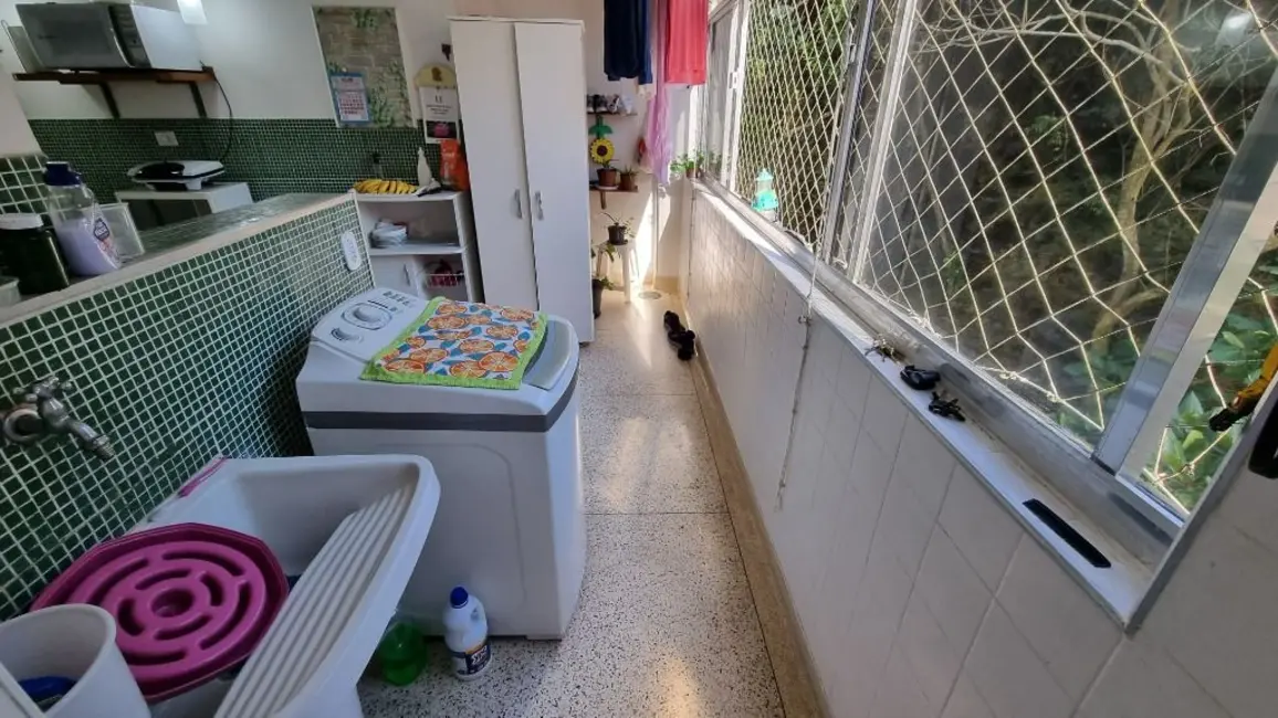 Foto 7 de Apartamento com 3 quartos à venda, 97m2 em Jardim Las Palmas, Guaruja - SP