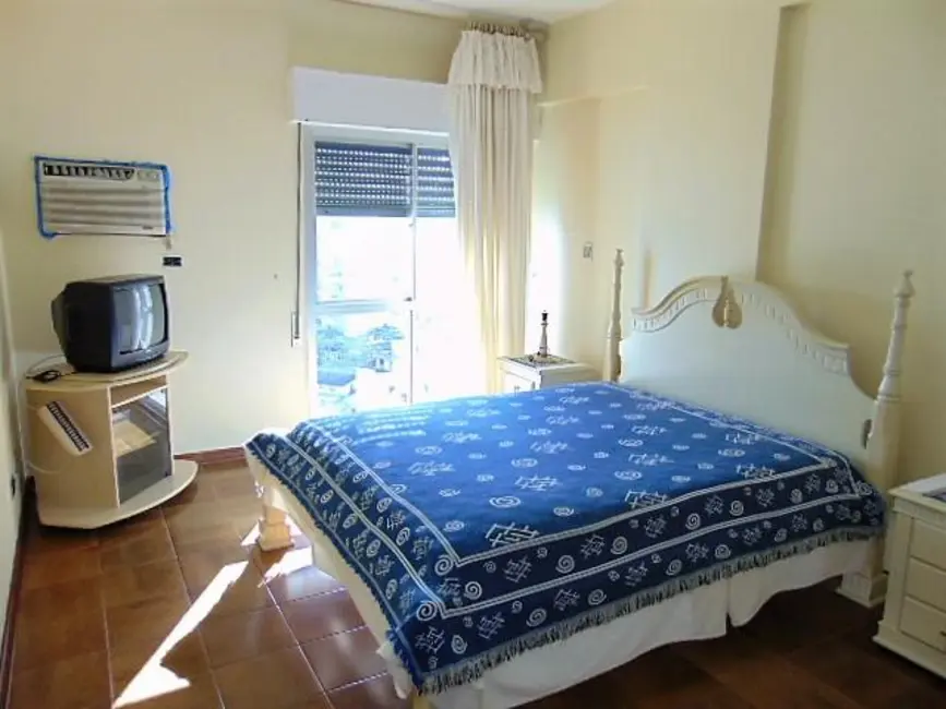 Foto 9 de Apartamento com 4 quartos à venda e para alugar, 200m2 em Guaruja - SP