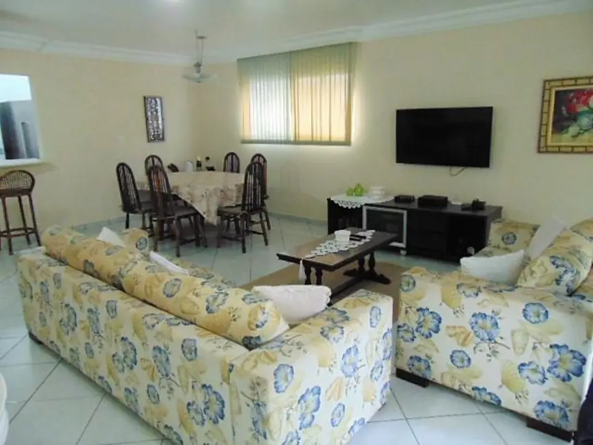 Apartamento com 3 quartos à venda, 215m2 em Guaruja - SP - imagem 3 Foto 3 de Apartamento com 3 quartos à venda, 215m2 em Guaruja - SP