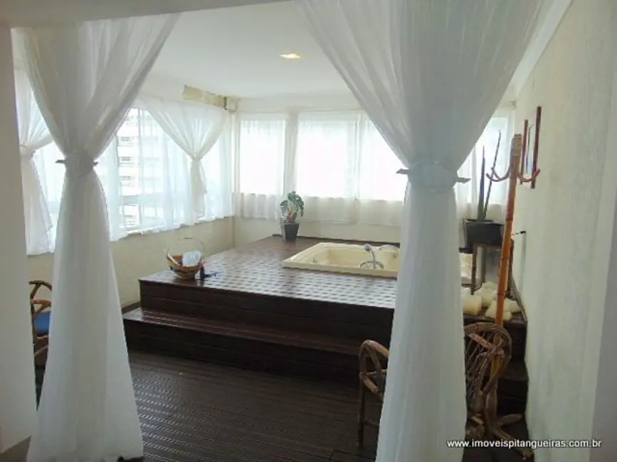 Cobertura com 5 quartos à venda e para alugar, 350m2 em Guaruja - SP - imagem 9 Foto 9 de Cobertura com 5 quartos à venda e para alugar, 350m2 em Guaruja - SP
