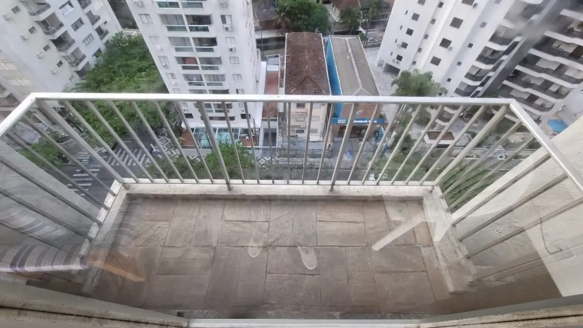 Foto 5 de Apartamento com 3 quartos à venda, 110m2 em Guaruja - SP