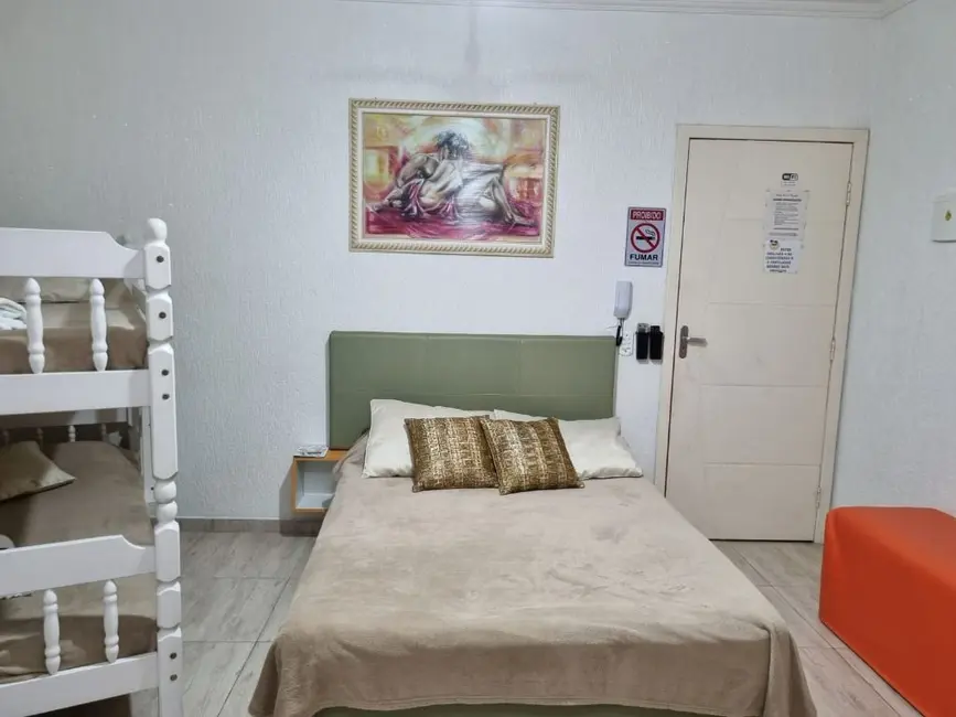 Pousada com 11 quartos à venda, 1012m2 em Barra Funda, Guaruja - SP - imagem 6 Foto 6 de Pousada com 11 quartos à venda, 1012m2 em Barra Funda, Guaruja - SP