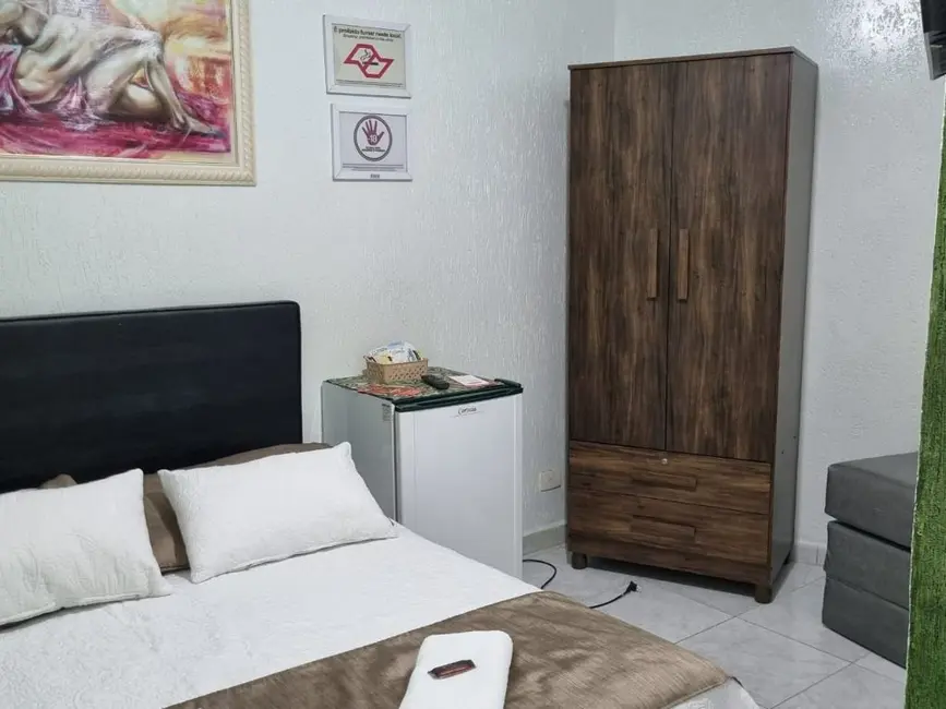 Pousada com 11 quartos à venda, 1012m2 em Barra Funda, Guaruja - SP - imagem 3 Foto 3 de Pousada com 11 quartos à venda, 1012m2 em Barra Funda, Guaruja - SP