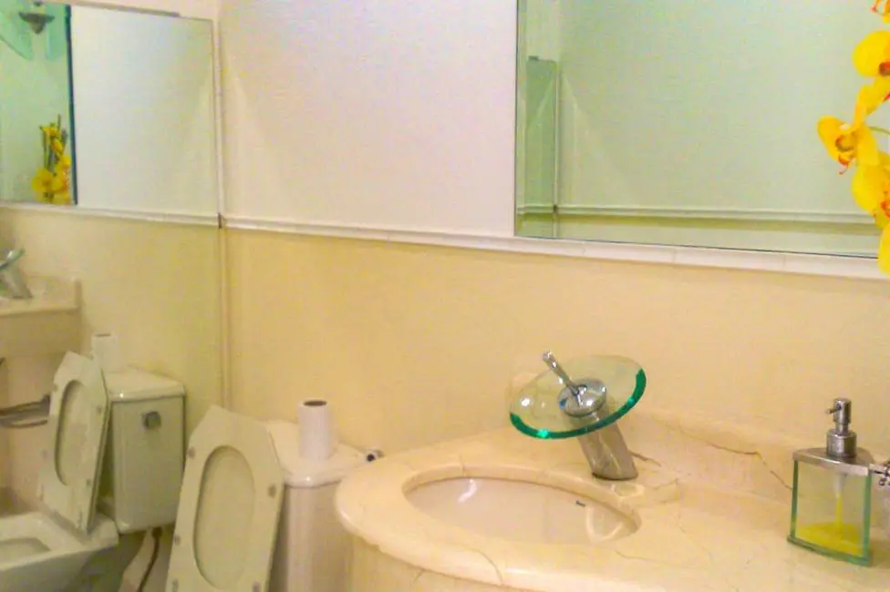 Foto 7 de Casa de Condomínio com 3 quartos à venda, 573m2 em Guaruja - SP