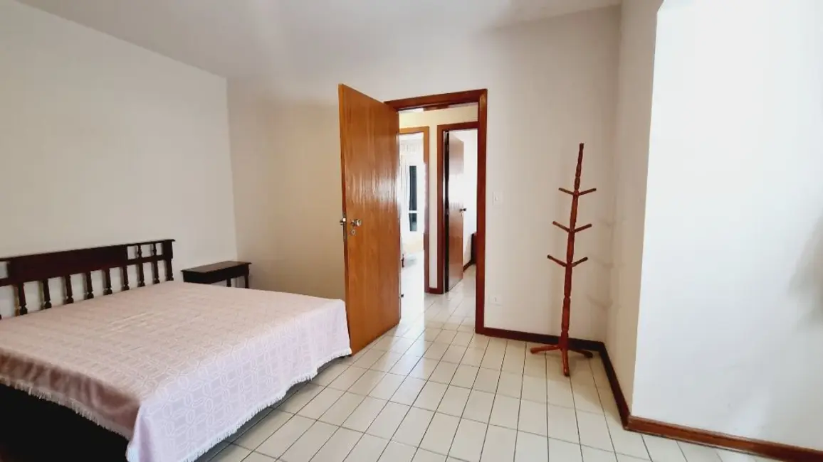 Foto 6 de Apartamento com 3 quartos à venda, 140m2 em Barra Funda, Guaruja - SP