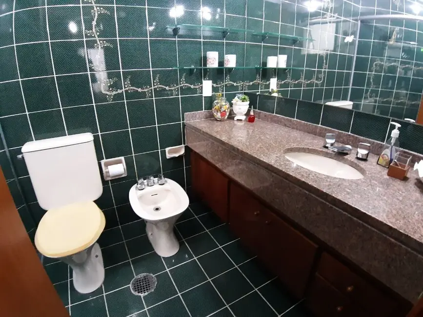 Apartamento com 3 quartos à venda, 160m2 em Guaruja - SP - imagem 9 Foto 9 de Apartamento com 3 quartos à venda, 160m2 em Guaruja - SP