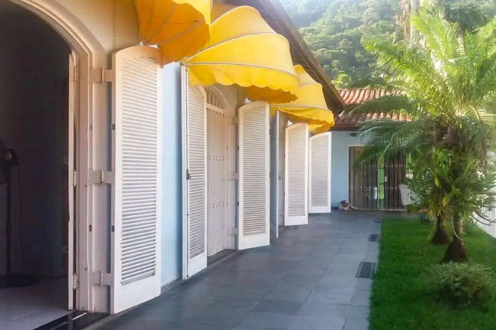 Foto 6 de Casa com 3 quartos à venda, 840m2 em Guaruja - SP