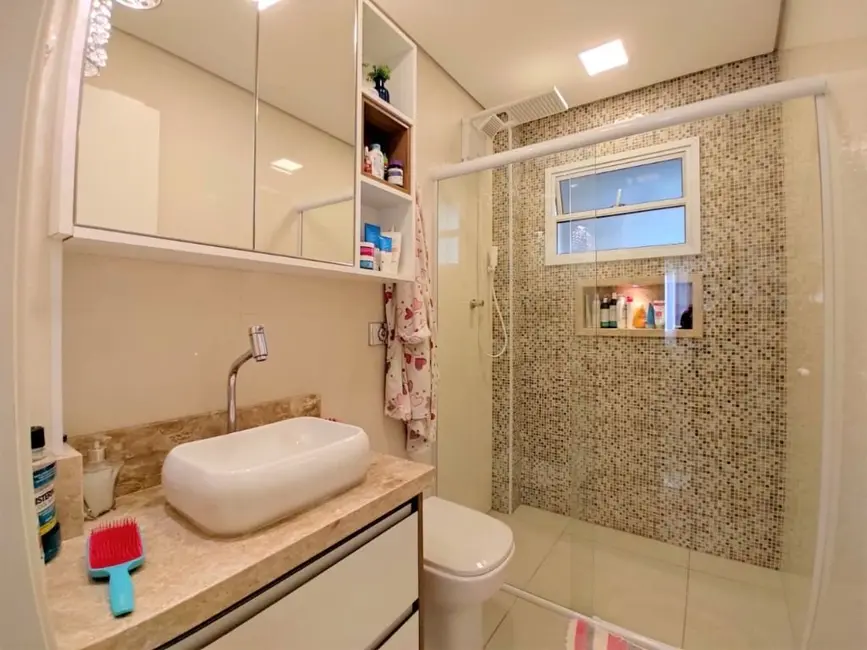 Foto 8 de Apartamento com 2 quartos à venda, 85m2 em Guaruja - SP