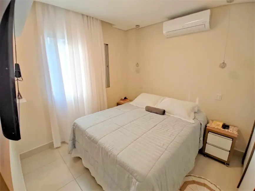 Foto 4 de Apartamento com 2 quartos à venda, 85m2 em Guaruja - SP
