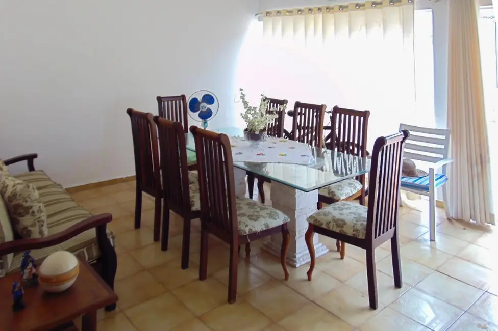 Foto 8 de Casa com 4 quartos à venda, 480m2 em Guaruja - SP