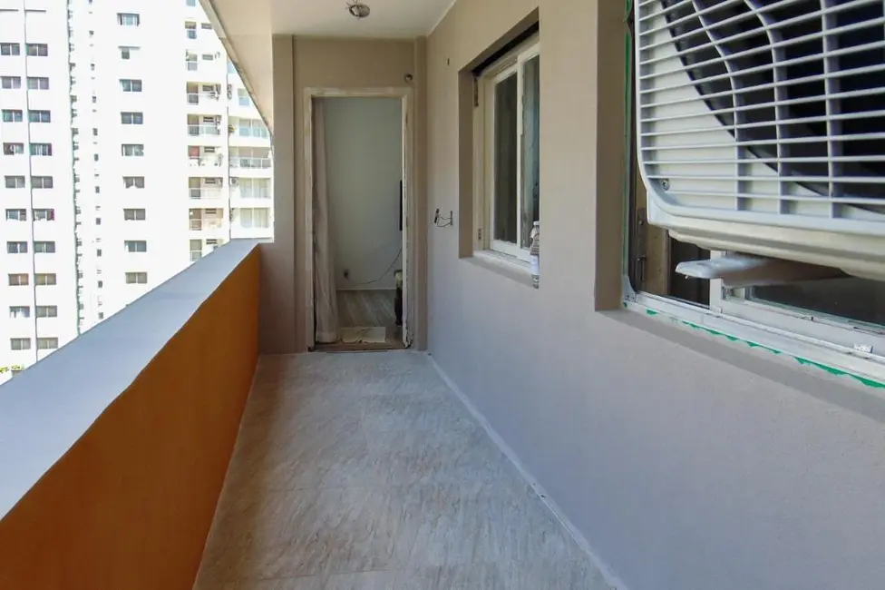 Foto 6 de Apartamento com 3 quartos à venda, 130m2 em Guaruja - SP