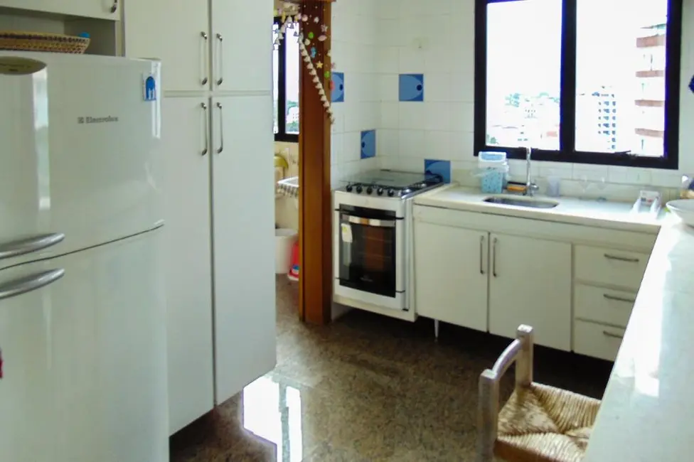 Foto 9 de Apartamento com 3 quartos à venda, 115m2 em Vila Alzira, Guaruja - SP