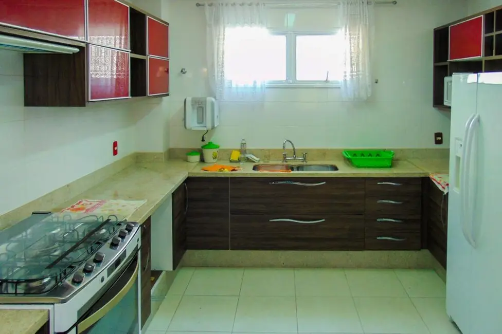 Casa de Condomínio com 4 quartos à venda e para alugar, 350m2 em Jardim Três Marias, Guaruja - SP - imagem 8 Foto 8 de Casa de Condomínio com 4 quartos à venda e para alugar, 350m2 em Jardim Três Marias, Guaruja - SP