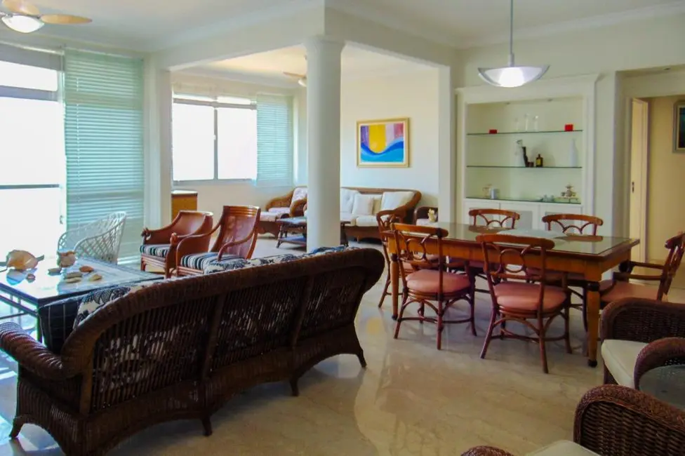 Foto 5 de Apartamento com 4 quartos à venda, 160m2 em Guaruja - SP