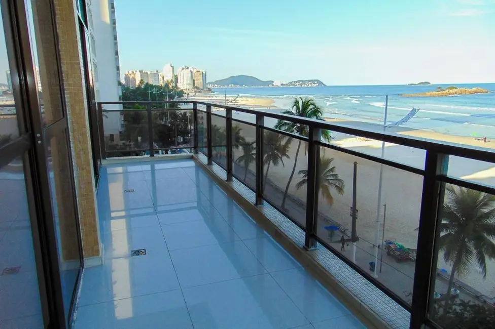 Foto 9 de Apartamento com 4 quartos à venda, 200m2 em Guaruja - SP