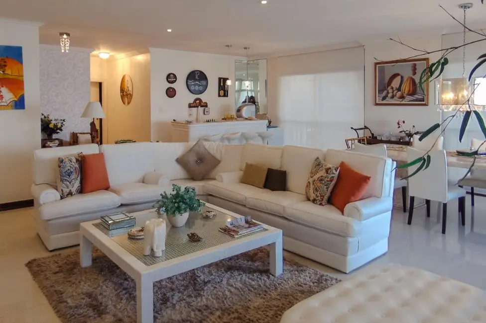 Foto 2 de Apartamento com 4 quartos à venda, 200m2 em Guaruja - SP