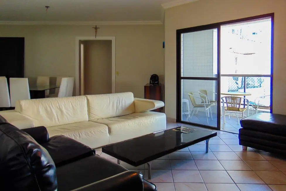 Apartamento com 3 quartos à venda e para alugar, 140m2 em Barra Funda, Guaruja - SP - imagem 4 Foto 4 de Apartamento com 3 quartos à venda e para alugar, 140m2 em Barra Funda, Guaruja - SP