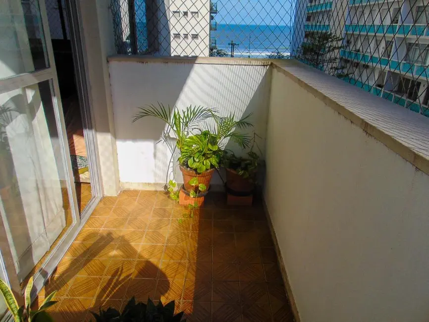 Apartamento com 3 quartos à venda, 135m2 em Vila Maia, Guaruja - SP - imagem 5 Foto 5 de Apartamento com 3 quartos à venda, 135m2 em Vila Maia, Guaruja - SP