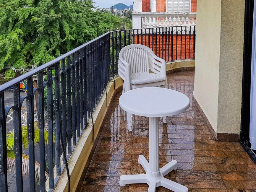 Foto 7 de Apartamento com 3 quartos à venda, 130m2 em Guaruja - SP