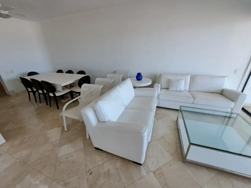 Apartamento com 4 quartos à venda, 200m2 em Guaruja - SP - imagem 4 Foto 4 de Apartamento com 4 quartos à venda, 200m2 em Guaruja - SP