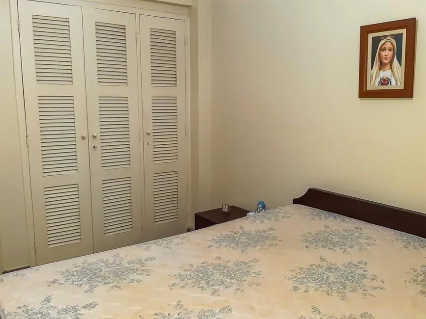 Apartamento com 3 quartos para alugar, 130m2 em Guaruja - SP - imagem 9 Foto 9 de Apartamento com 3 quartos para alugar, 130m2 em Guaruja - SP