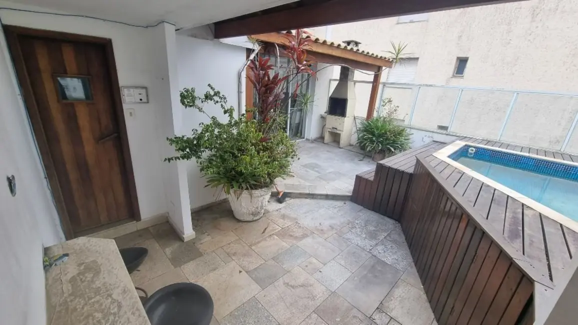 Cobertura com 2 quartos à venda e para alugar, 180m2 em Guaruja - SP - imagem 5 Foto 5 de Cobertura com 2 quartos à venda e para alugar, 180m2 em Guaruja - SP