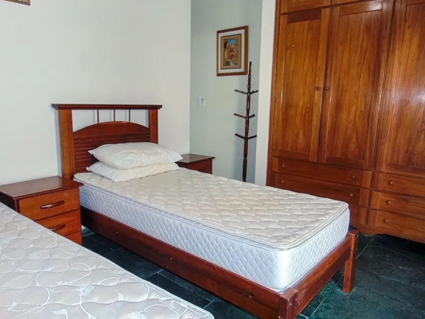 Foto 9 de Apartamento com 3 quartos à venda, 110m2 em Jardim Astúrias, Guaruja - SP