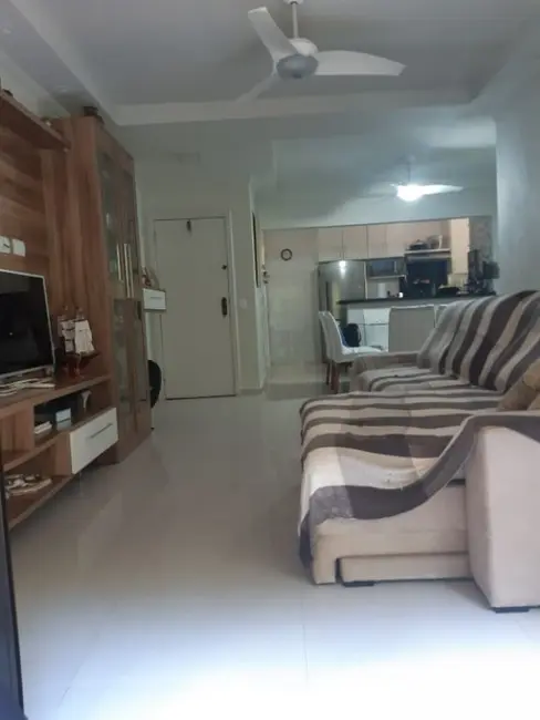 Apartamento com 3 quartos à venda, 130m2 em Barra Funda, Guaruja - SP - imagem 3 Foto 3 de Apartamento com 3 quartos à venda, 130m2 em Barra Funda, Guaruja - SP