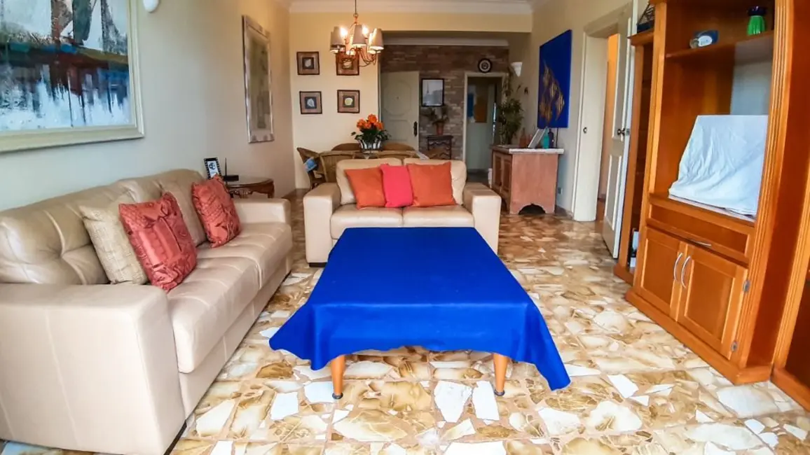 Foto 2 de Apartamento com 2 quartos à venda, 85m2 em Guaruja - SP