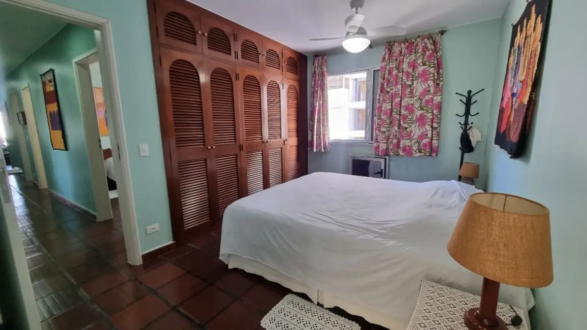 Foto 7 de Apartamento com 3 quartos à venda, 120m2 em Guaruja - SP