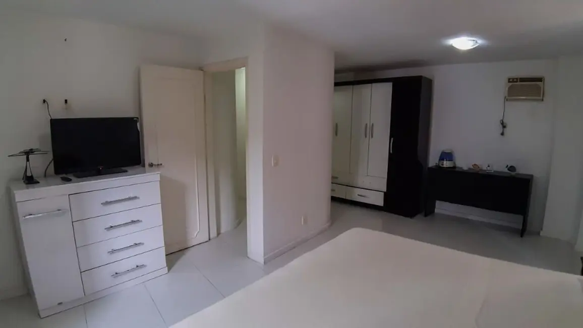 Foto 7 de Apartamento com 2 quartos à venda e para alugar, 140m2 em Guaruja - SP