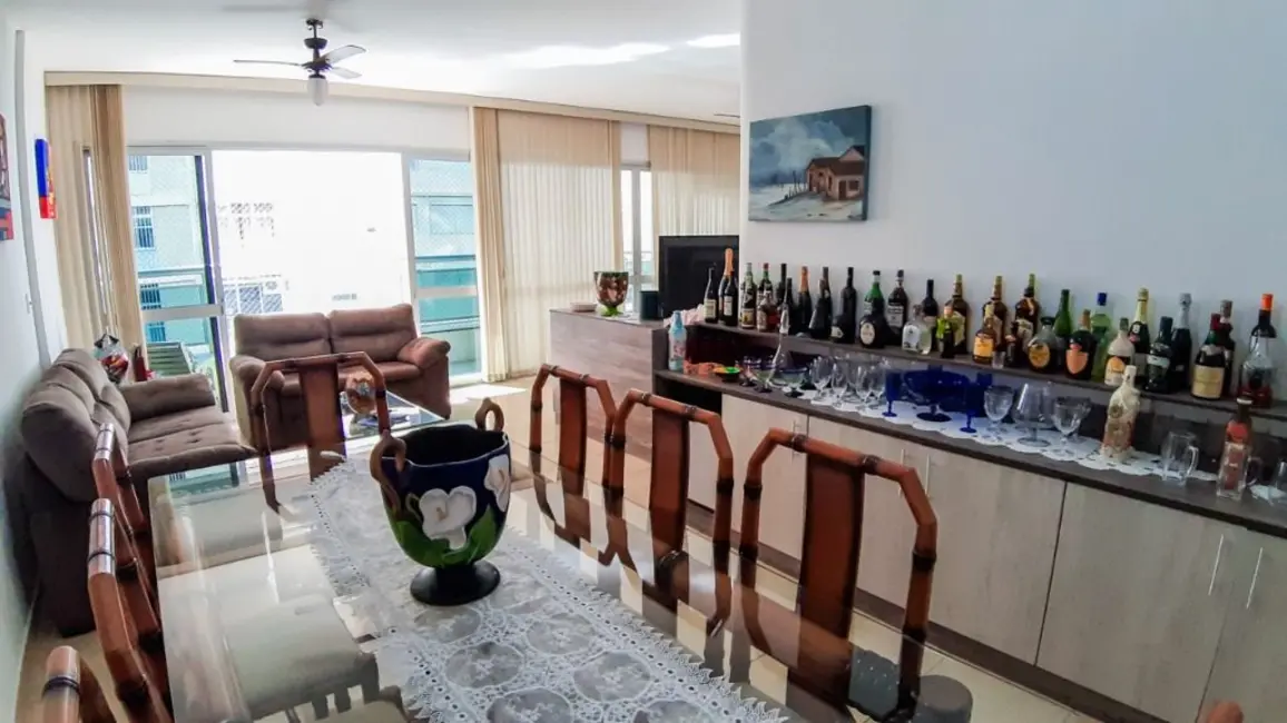 Foto 2 de Apartamento com 3 quartos à venda, 170m2 em Barra Funda, Guaruja - SP