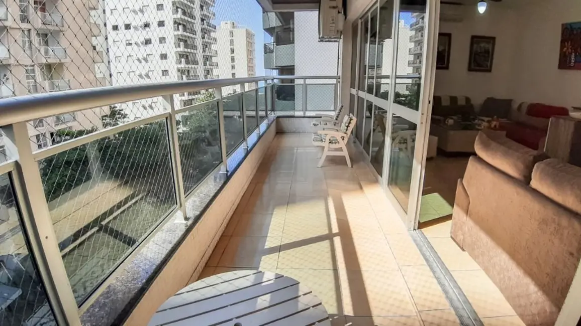 Foto 1 de Apartamento com 3 quartos à venda, 170m2 em Barra Funda, Guaruja - SP