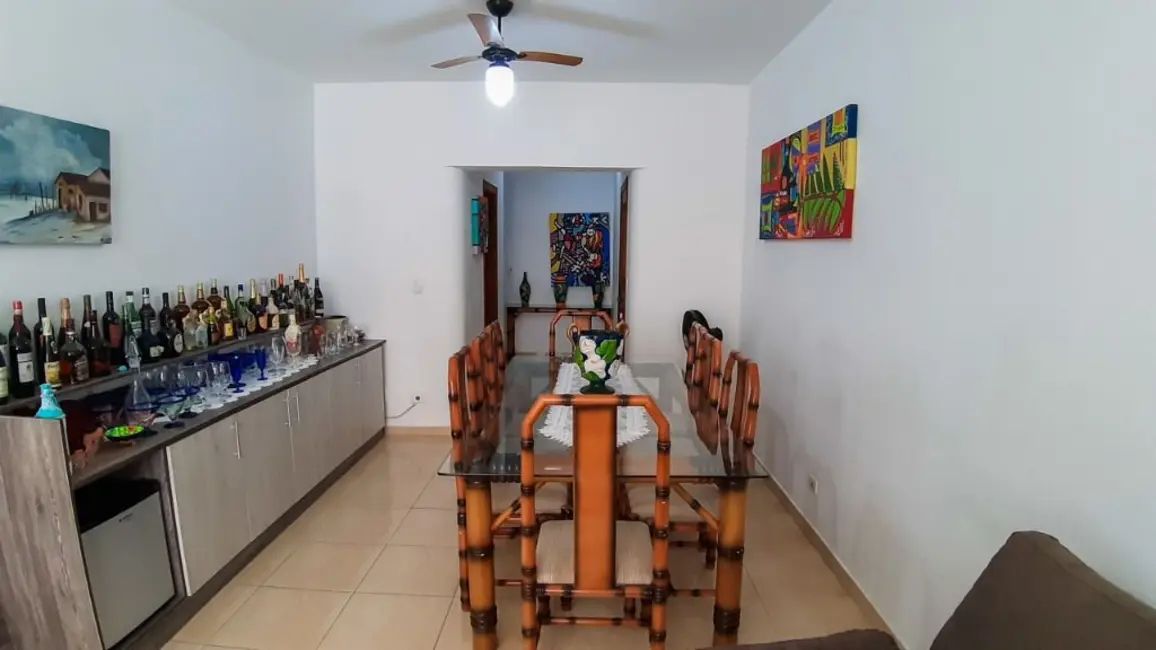 Apartamento com 3 quartos à venda, 170m2 em Barra Funda, Guaruja - SP - imagem 5 Foto 5 de Apartamento com 3 quartos à venda, 170m2 em Barra Funda, Guaruja - SP