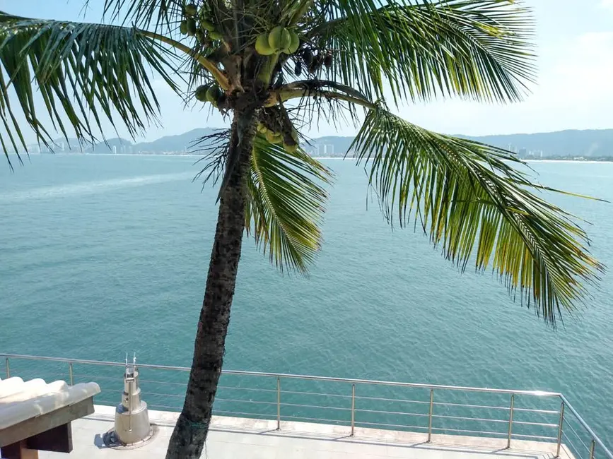 Foto 1 de Casa de Condomínio com 3 quartos à venda, 403m2 em Guaruja - SP