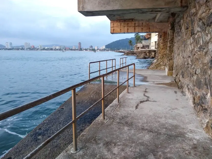 Casa de Condomínio com 3 quartos à venda, 403m2 em Guaruja - SP - imagem 9 Foto 9 de Casa de Condomínio com 3 quartos à venda, 403m2 em Guaruja - SP