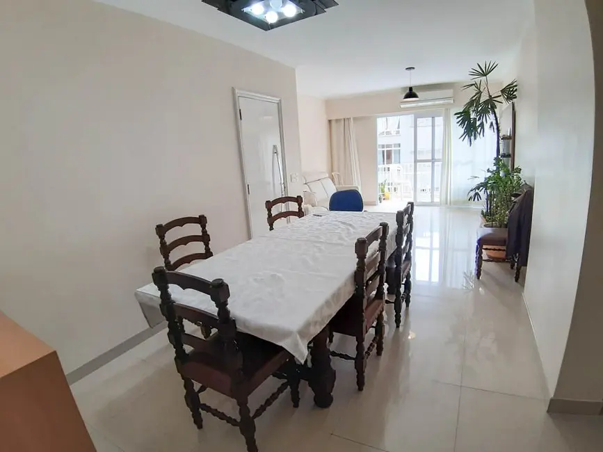 Apartamento com 3 quartos à venda, 130m2 em Barra Funda, Guaruja - SP - imagem 4 Foto 4 de Apartamento com 3 quartos à venda, 130m2 em Barra Funda, Guaruja - SP