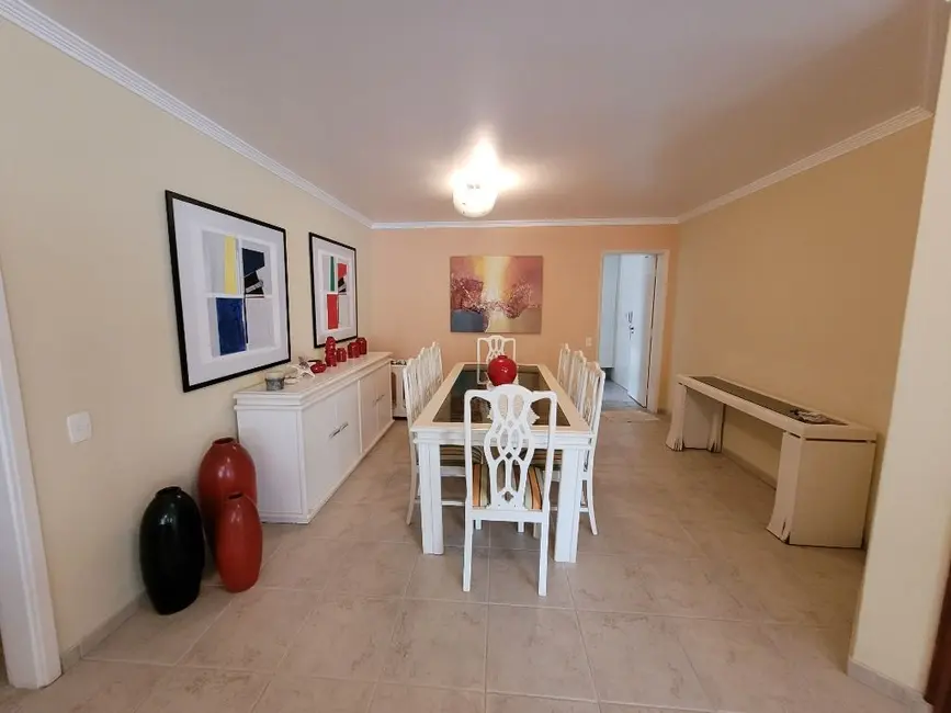 Apartamento com 3 quartos à venda, 145m2 em Barra Funda, Guaruja - SP - imagem 4 Foto 4 de Apartamento com 3 quartos à venda, 145m2 em Barra Funda, Guaruja - SP