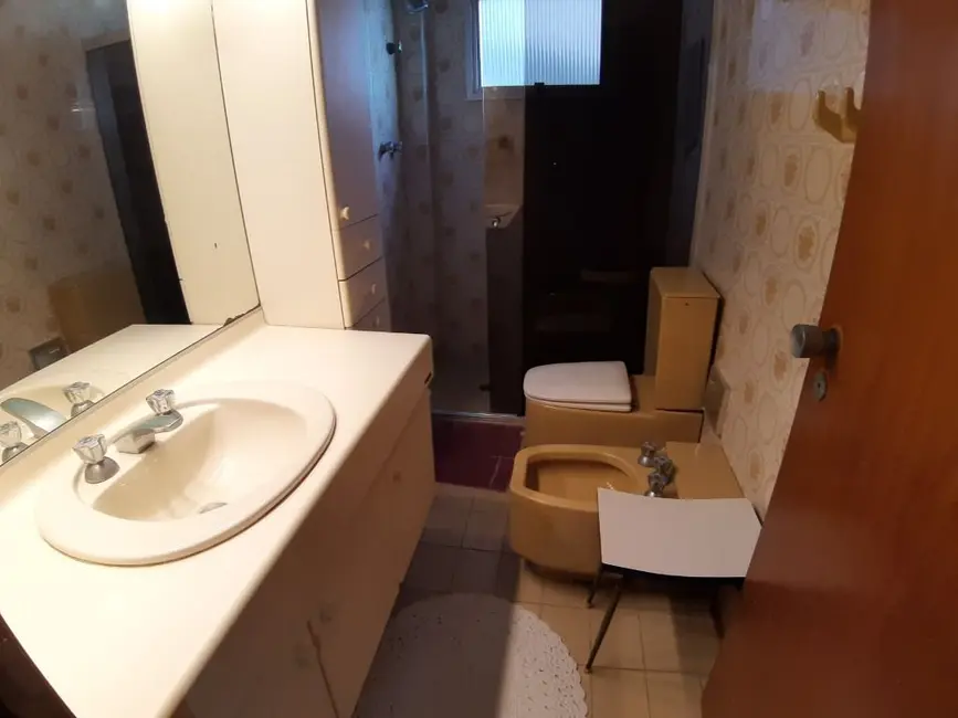 Foto 7 de Apartamento com 3 quartos à venda, 130m2 em Guaruja - SP