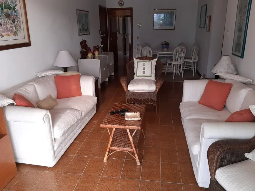 Foto 4 de Apartamento com 3 quartos à venda, 130m2 em Guaruja - SP