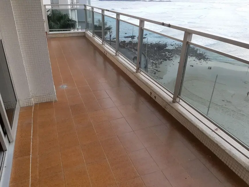 Foto 3 de Apartamento com 3 quartos à venda, 130m2 em Guaruja - SP