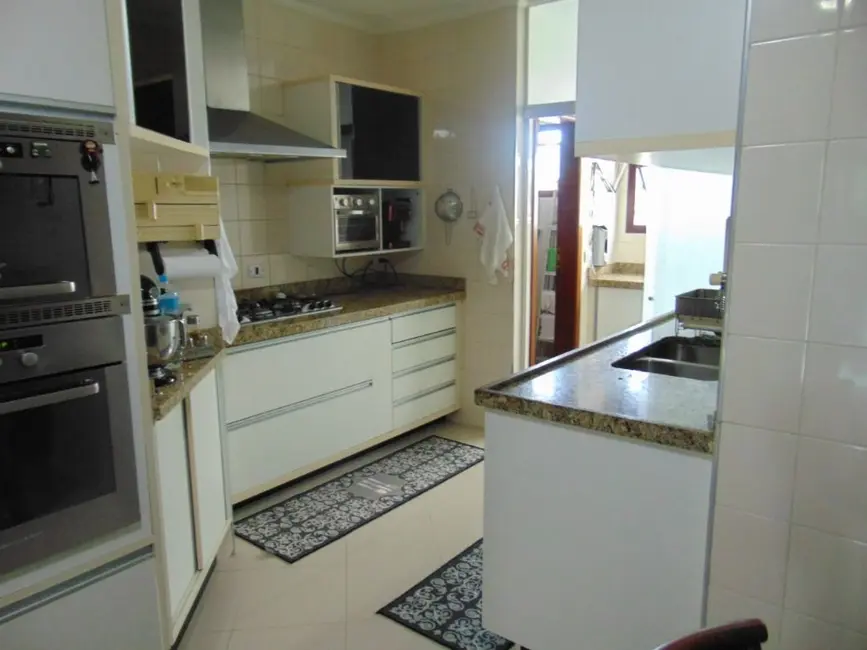 Apartamento com 3 quartos à venda, 197m2 em Barra Funda, Guaruja - SP - imagem 6 Foto 6 de Apartamento com 3 quartos à venda, 197m2 em Barra Funda, Guaruja - SP