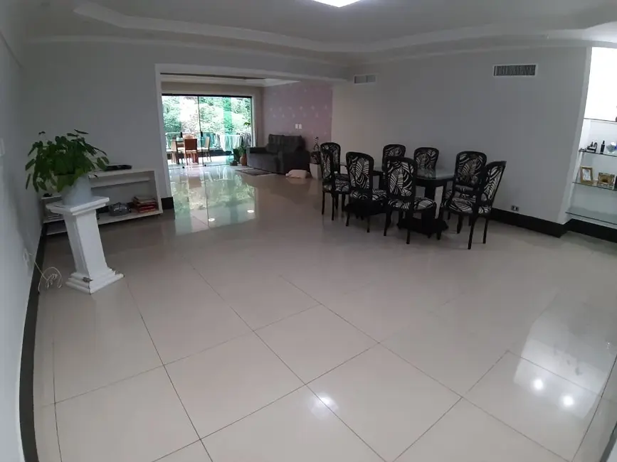 Apartamento com 3 quartos à venda e para alugar, 190m2 em Barra Funda, Guaruja - SP - imagem 6 Foto 6 de Apartamento com 3 quartos à venda e para alugar, 190m2 em Barra Funda, Guaruja - SP